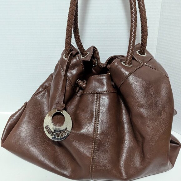 Nine West Statement Hobo Bag in Mocha Brown w/ Large Logo Charm! - Picture 3 of 6
